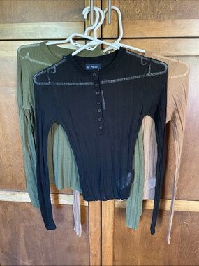 GAP Ribbed Long-Sleeve Henley Tops (3)